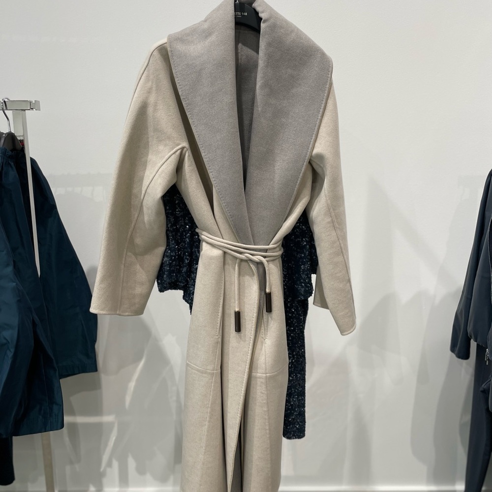Beautiful Lafayette 148 Wool and Cashmere REVERSIBLE Coat